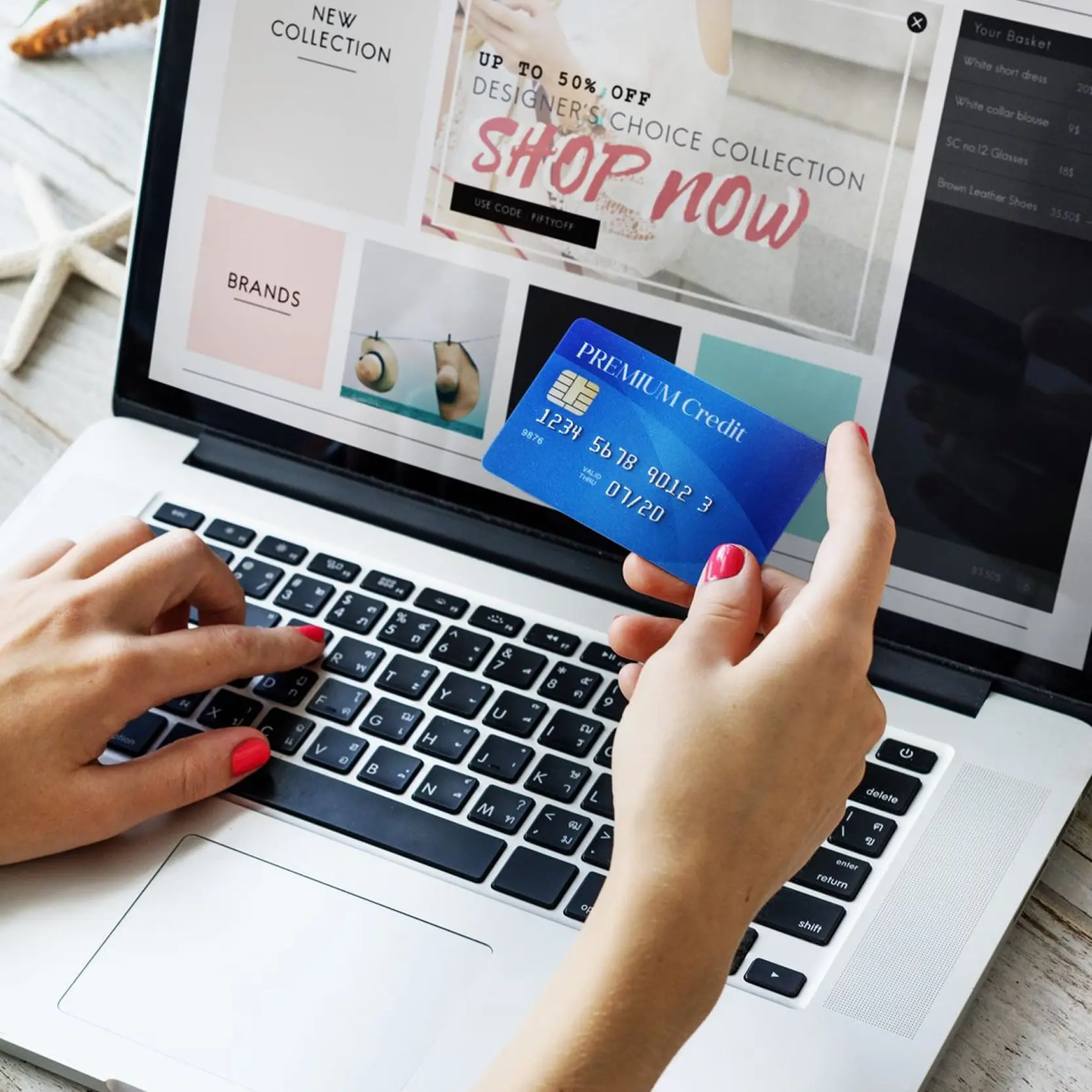 A customer makes an order on your store and buys SafeShip Package Protection.